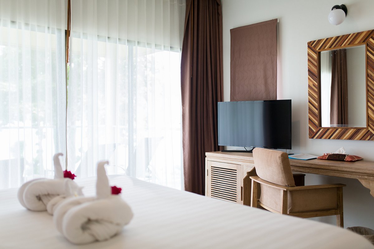 Hollywood Sign on The Hill